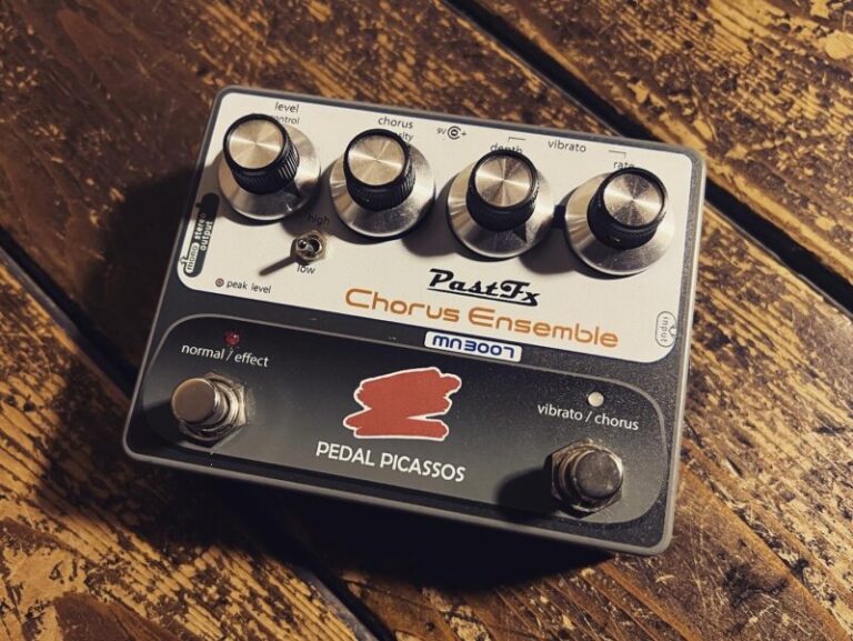 BOSS CE1の最高峰クローン！PastFx Chorus Ensemble MN3007をレビュー 魔法の箱研究所 エフェクター