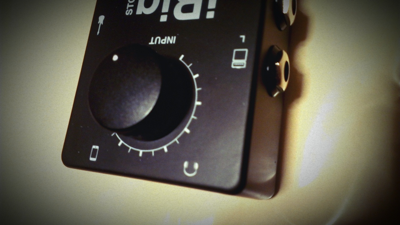 iRig Stomp